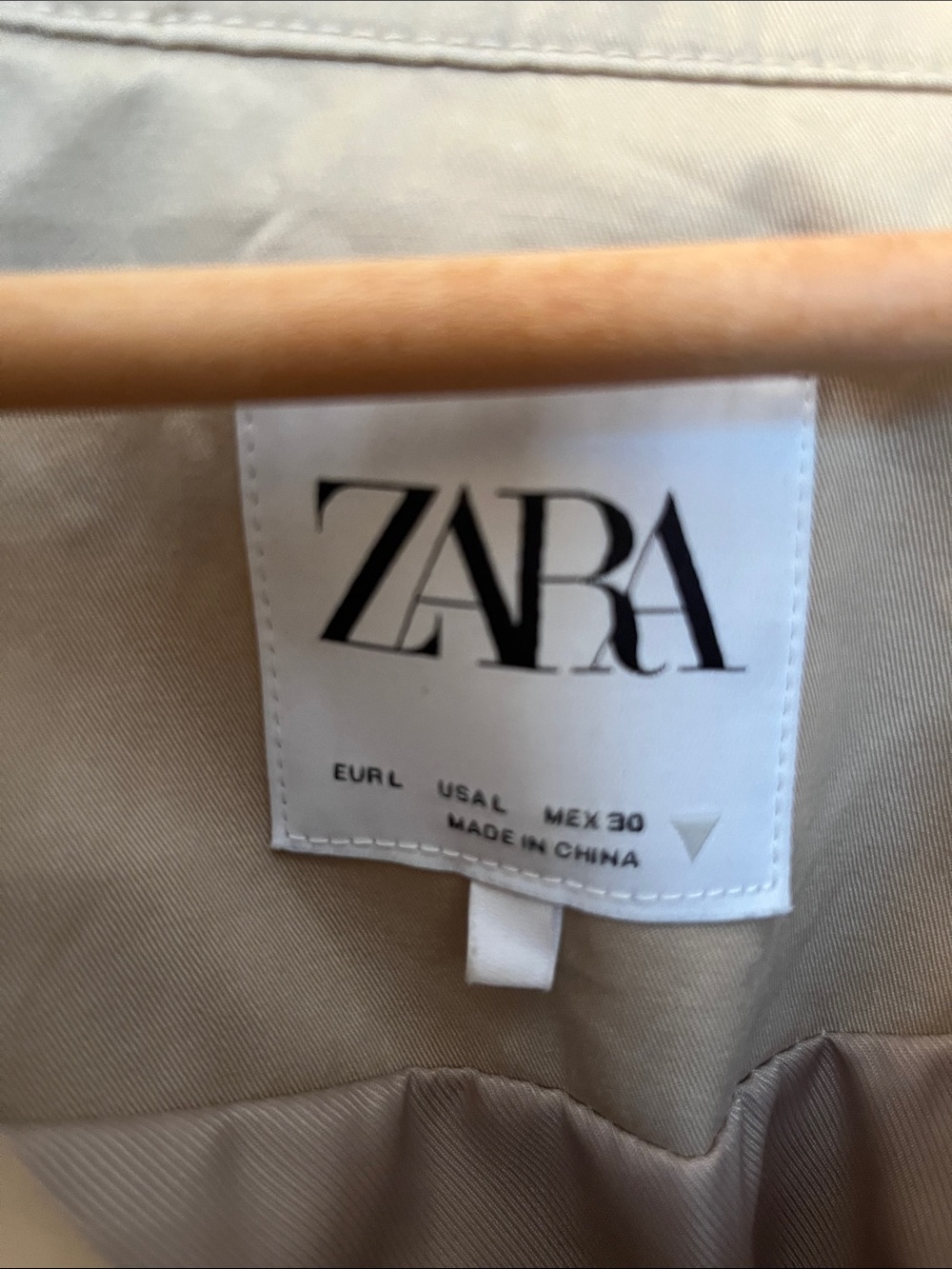 ZARA Cropped Tan Trench Coat with Frayed Hem Size L - Picture 2 of 6